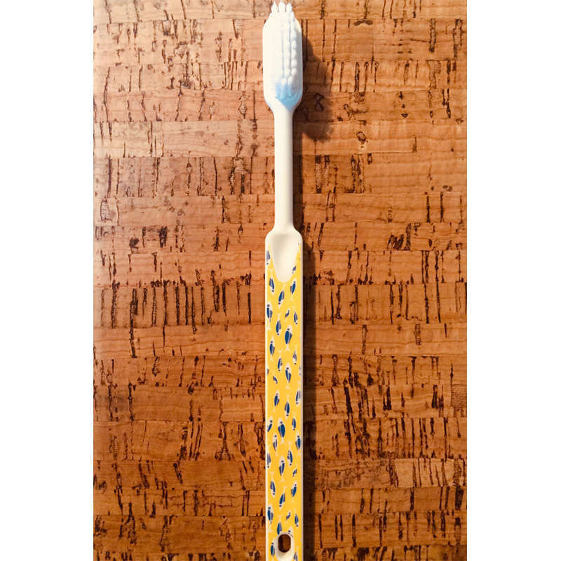 Brosse à Dent Écologique Jaune 100% Durable - Caliquo Brosse à Dent Écologique Jaune 100% Durable - Caliquo
